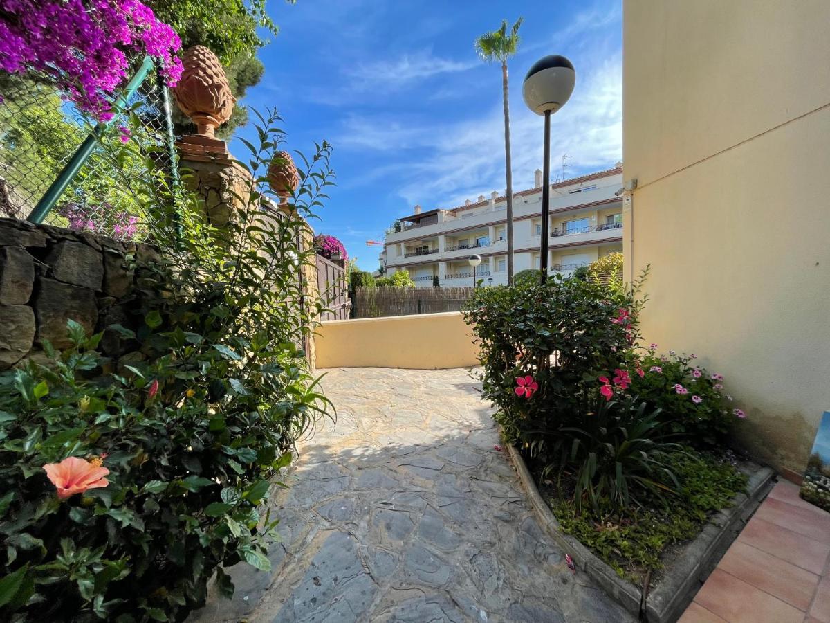 Marbella Pleasant Duplex By Elviria Las Dunas Beach Экстерьер фото