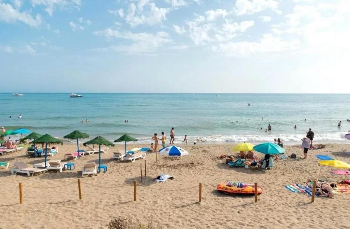 Marbella Pleasant Duplex By Elviria Las Dunas Beach Экстерьер фото